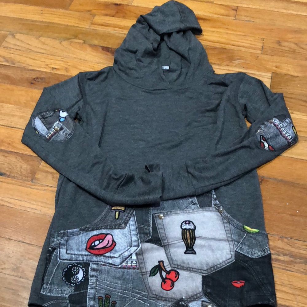 Zara Terez Hooded Shirt. NWOT.